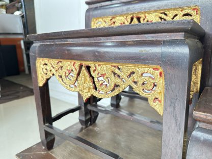 ชุดโต๊ะหมู่บูชา 9 ฐานท็อปกลางไม้ MDF โครงไม้สักติดลายฉลุลายไทยสีทอง