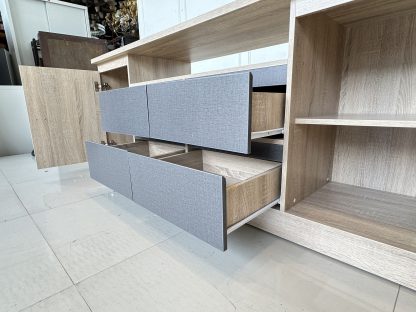ตู้วางทีวี 2 บานเปิด 4 ลิ้นชัก โครงไม้ MDF สีบีชลายไม้