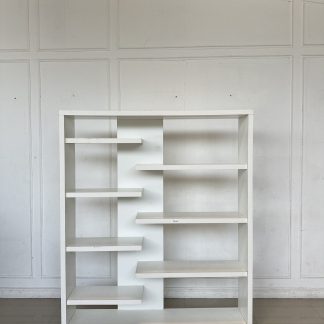 ชั้นวางของแขวนผนัง 1 บานเปิด โครงไม้ MDF สีน้ำตาล