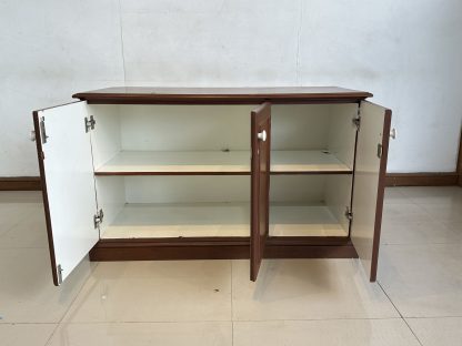 ตู้คอนโซล สไตล์วินเทจ 3 บานเปิด