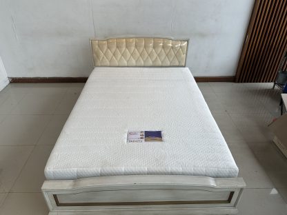 ที่นอนสปริง ยางพารา ขนาด 4.5 ฟุต แบรนด์ SWISS COMFORT