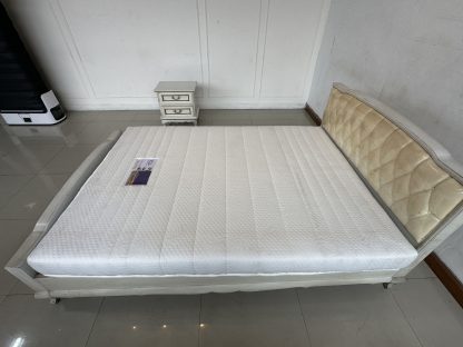 ที่นอนสปริง ยางพารา ขนาด 4.5 ฟุต แบรนด์ SWISS COMFORT