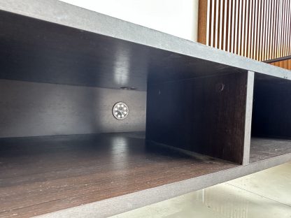 ตู้วางทีวี 2 ช่องวางของ ท็อปไม้ MDF สีน้ำตาลลายไม้