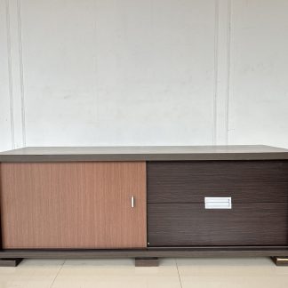 ตู้วางทีวี 2 ช่องวางของ ท็อปไม้ MDF สีน้ำตาลลายไม้