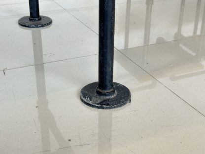 ชุดโต๊ะทานอาหารไม้สน 4 ที่นั่ง โครงขาเหล็ก PVC