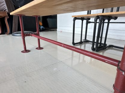 ชุดโต๊ะทานอาหารไม้สน 4 ที่นั่ง โครงขาเหล็ก PVC