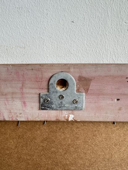 กระจกเงา แบบติดผนัง กรอบไม้ MDF ลายสีทองเหลือง