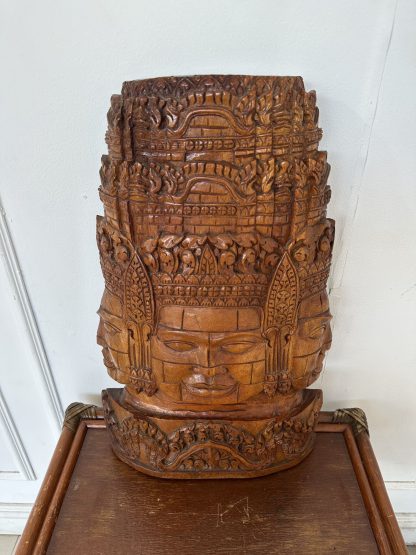 ของตกแต่ง แผ่นไม้จริงแกะสลัก รูปยอดปราสาทจำลอง หน้าพระพักตร์ของพระโพธิสัตว์อวโลกิเตศวร