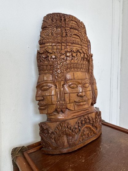 ของตกแต่ง แผ่นไม้จริงแกะสลัก รูปยอดปราสาทจำลอง หน้าพระพักตร์ของพระโพธิสัตว์อวโลกิเตศวร