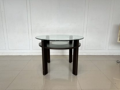 โต๊ะทานอาหาร ทรงกลม ท็อปกระจก โครงไม้ MDF สีน้ำตาลเข้ม