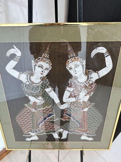 ของตกแต่ง กรอบรูป ผ้าสกรีนรลายนางรำ แบรนด์ THE PICTURE FACTORY