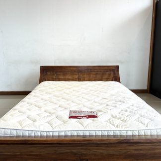 ที่นอนพ็อกเก็ตสปริง ขนาด 5 ฟุต แบรนด์ Yatsan Switzerland Premium
