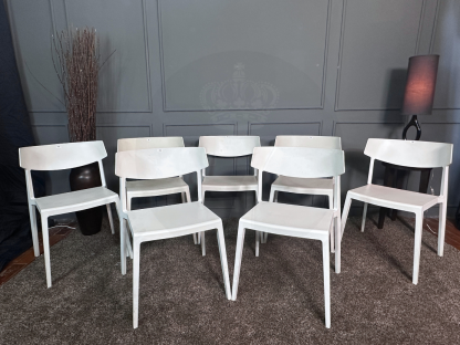 46 เซตเก้าอี้นำเข้า Wing Chair วัสดุโพลีโพรพิลีน แบรนด์ Actiu Made In Spain สีขาว 7 ตัว