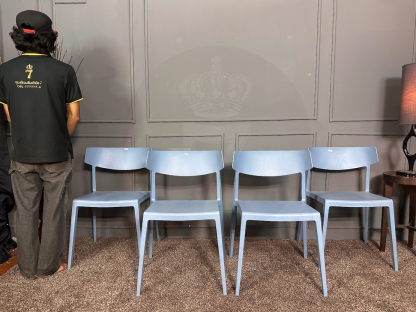 44 เซตเก้าอี้นำเข้า Wing Chair วัสดุโพลีโพรพิลีน แบรนด์ Actiu Made In Spain สีฟ้า 4 ตัว