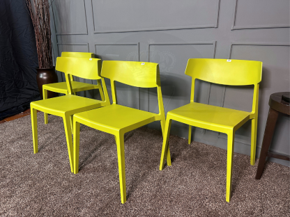40 เซตเก้าอี้นำเข้า Wing Chair วัสดุโพลีโพรพิลีน แบรนด์ Actiu Made In Spain สีเขียวใบตอง 4 ตัว