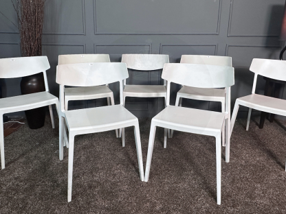 46 เซตเก้าอี้นำเข้า Wing Chair วัสดุโพลีโพรพิลีน แบรนด์ Actiu Made In Spain สีขาว 7 ตัว