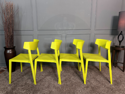 40 เซตเก้าอี้นำเข้า Wing Chair วัสดุโพลีโพรพิลีน แบรนด์ Actiu Made In Spain สีเขียวใบตอง 4 ตัว