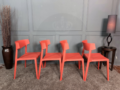 42 เซตเก้าอี้นำเข้า Wing Chair วัสดุโพลีโพรพิลีน แบรนด์ Actiu Made In Spain สีแดง 4 ตัว