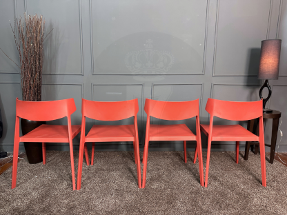42 เซตเก้าอี้นำเข้า Wing Chair วัสดุโพลีโพรพิลีน แบรนด์ Actiu Made In Spain สีแดง 4 ตัว
