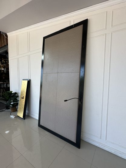 หัวเตียง built-in โครงไม้ MDF บุหนัง PU ไม่มีลาย พร้อมไฟอ่านหนังสือ LED ( ใหญ่ )