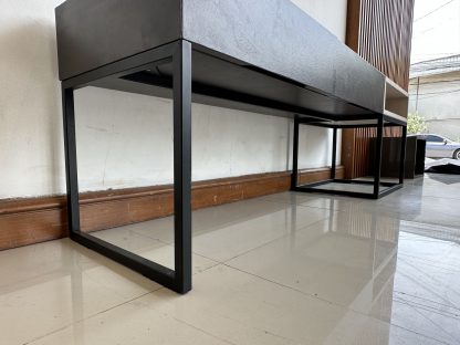 ตู้วางทีวี 2 ลิ้นชัก 1 ช่องวางของ โครงขาเหล็กสีดำ