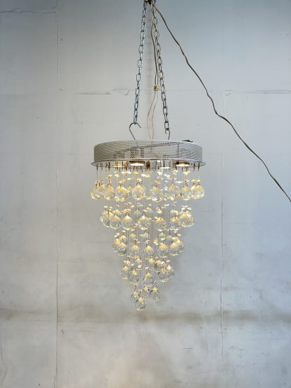 โคมไฟแขวนเพดาน ตกแต่งคริสตัล ใช้หลอด LED 7W โครงเหล็ก