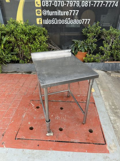 โต๊ะเตรียมสแตนเลส เกรด 304 (ตัวเล็ก) ปลายขาปรับความสูงได้