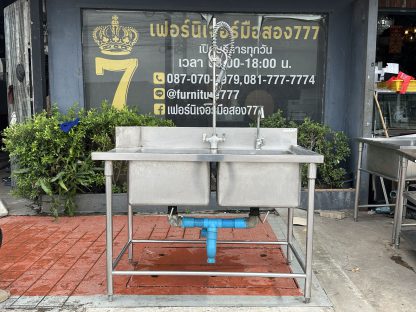 ซิงค์ล้างจานสแตนเลส 2 หลุม พร้อมก็อก 2 หัว ปลายขาปรับความสูงได้