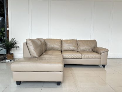 โซฟาแอล 3 ที่นั่ง แบรนด์ SB FURNITURE เบาะหนังแท้ผิวสัมผัสสีน้ำตาล