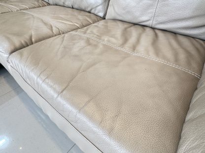 โซฟาแอล 3 ที่นั่ง แบรนด์ SB FURNITURE เบาะหนังแท้ผิวสัมผัสสีน้ำตาล