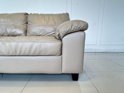 โซฟาแอล 3 ที่นั่ง แบรนด์ SB FURNITURE เบาะหนังแท้ผิวสัมผัสสีน้ำตาล