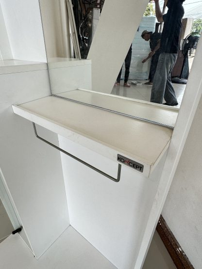 โต๊ะเครื่องแป้ง 1 บานเปิด แบรนด์ KONCEPT