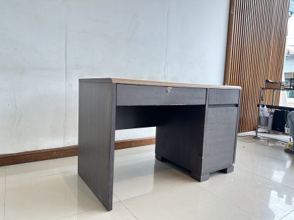 โต๊ะทำงาน 1 บานเปิด 2 ลิ้นชัก แบรนด์ SB FURNITURE