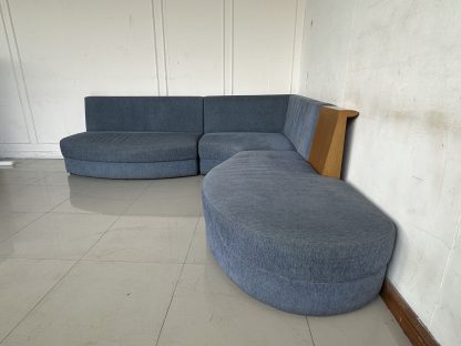 โซฟาแอล 3 ที่นั่ง เบาะผ้ากำมะหยี่สีน้ำเงิน โครงไม้ MDF