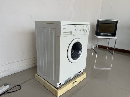 เครื่องซักผ้า แบบฝาหน้า แบรนด์ SIEMENS รุ่น WD34808HK