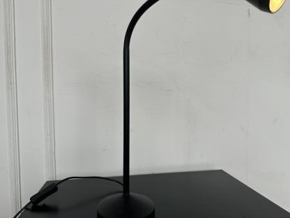 โคมไฟ LED ตั้งโต๊ะ แบรนด์ IKEA รุ่น NÄVLING