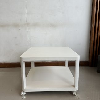 โต๊ะกลาง แบรนด์ IKEA รุ่น…