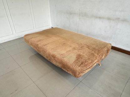 โซฟาเบด แบรนด์ SLUMBERLAND เบาะผ้าสีน้ำตาล พิงหลังปรับเอนนอน โครงขาเหล็กสีเทา