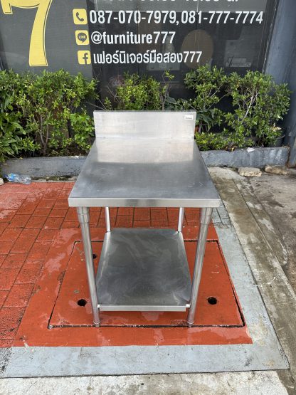โต๊ะเตรียมสแตนเลสเกรด 304 มีชั้นวางด้านล่างขาปรับระดับได้ (ขนาดกว้าง 60 CM.)