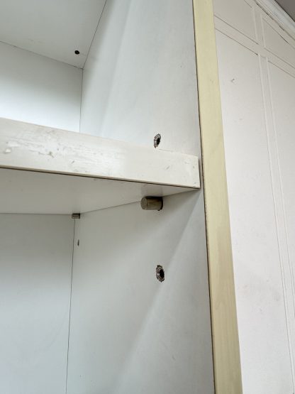 ตู้เก็บเอกสาร 2 บานเปิด 4 ชั้นวาง โครงไม้ MDF สีขาว