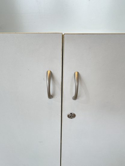 ตู้เก็บเอกสาร 2 บานเปิด 4 ชั้นวาง โครงไม้ MDF สีขาว