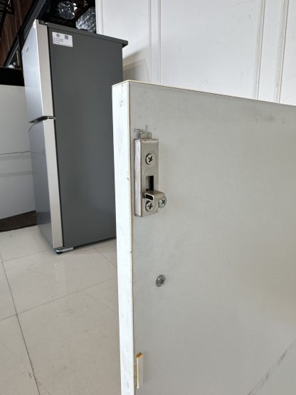 ตู้เก็บเอกสาร 2 บานเปิด 4 ชั้นวาง โครงไม้ MDF สีขาว