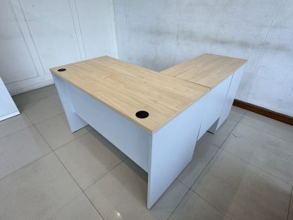 โต๊ะทำงานทรงแอล 3 ลิ้นชัก แบรนด์ LAMP OFFICE FURNITURE