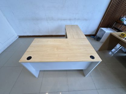 โต๊ะทำงานทรงแอล 3 ลิ้นชัก แบรนด์ LAMP OFFICE FURNITURE