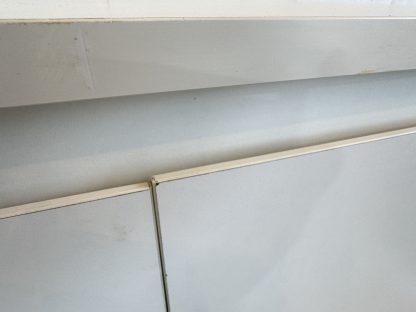 ตู้เก็บเอกสาร 2 บานเปิด 2 ชั้นวาง โครงไม้ MDF สีขาว
