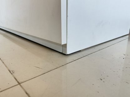 ตู้เก็บเอกสาร 2 บานเปิด 2 ชั้นวาง โครงไม้ MDF สีขาว