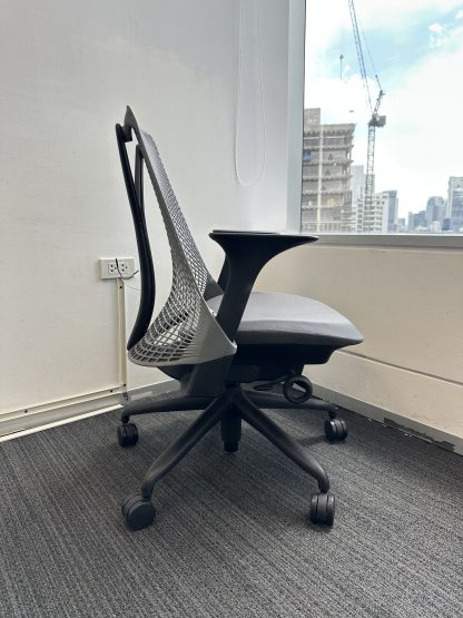 เก้าอี้สำนักงาน เพื่อสุขภาพ แบรนด์ Herman Miller รุ่น Sayl