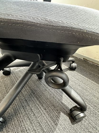 เก้าอี้สำนักงาน เพื่อสุขภาพ แบรนด์ Herman Miller รุ่น Sayl