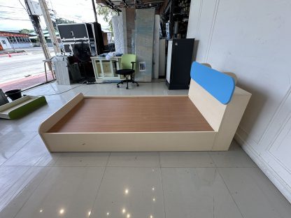 เตียง 3.5 ฟุต แบรนด์ KONCEPT หัวเตียงสีฟ้า