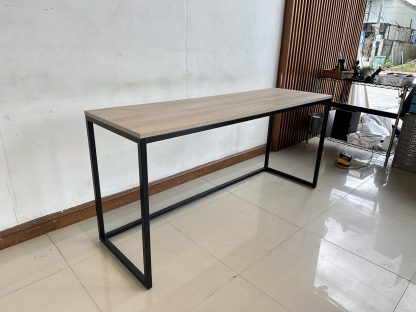 โต๊ะอเนกประสงค์ ท็อปไม้ MDF สีบีชลายไม้ โครงขาเหล็กสีดำ